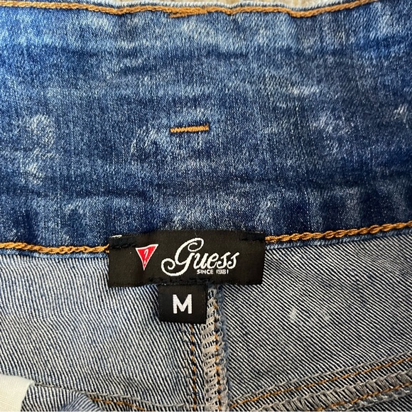 Guess - Women’s High-Rise Jean Short (M) - Picture 2 of 4